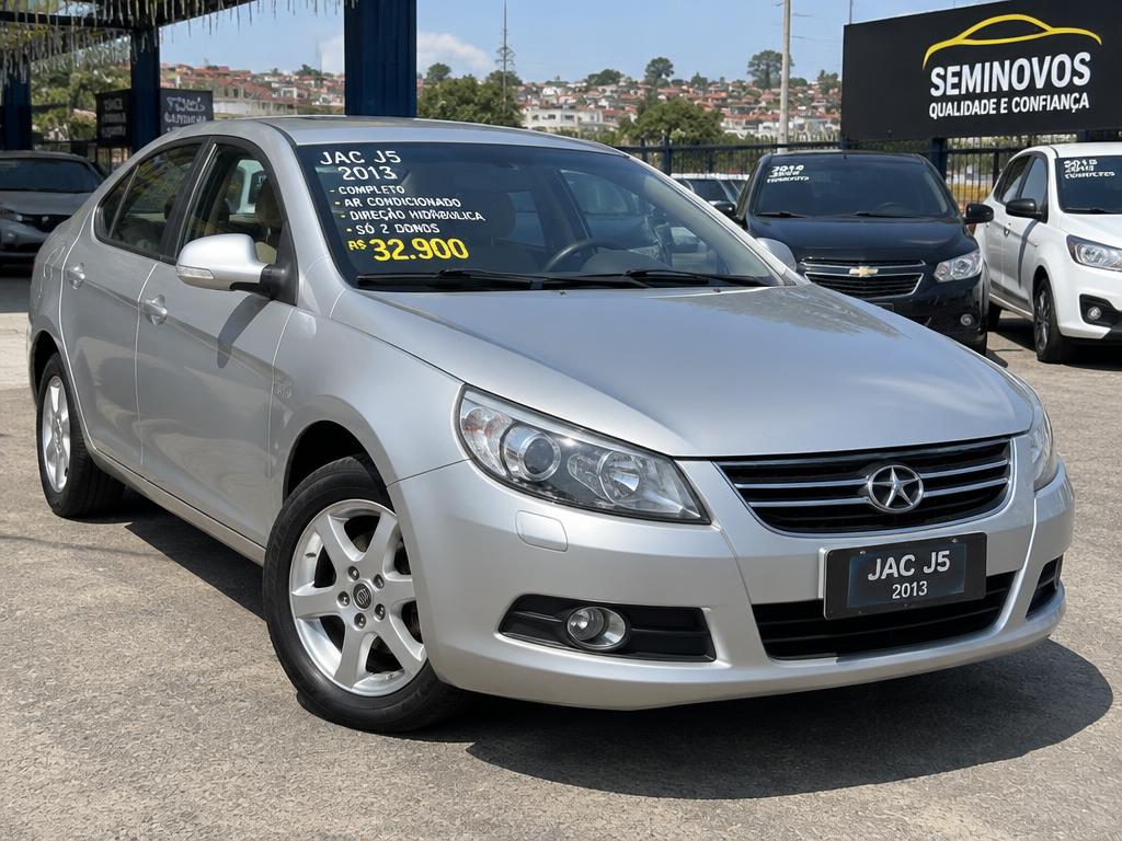 JAC J5 Sedan 1.5