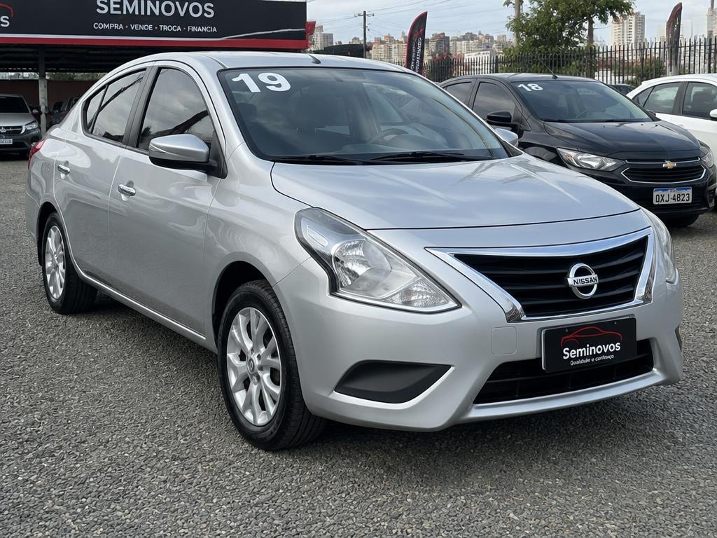 Nissan Versa 1.0